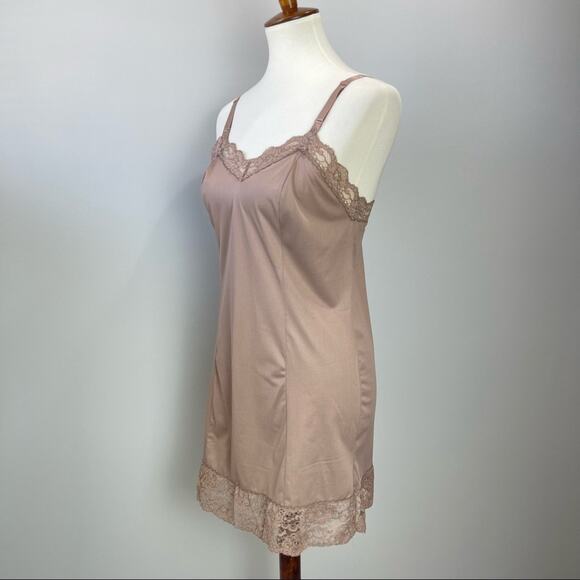 Vintage Maidenform Nylon Full Slip Size 32 - Picture 5 of 10